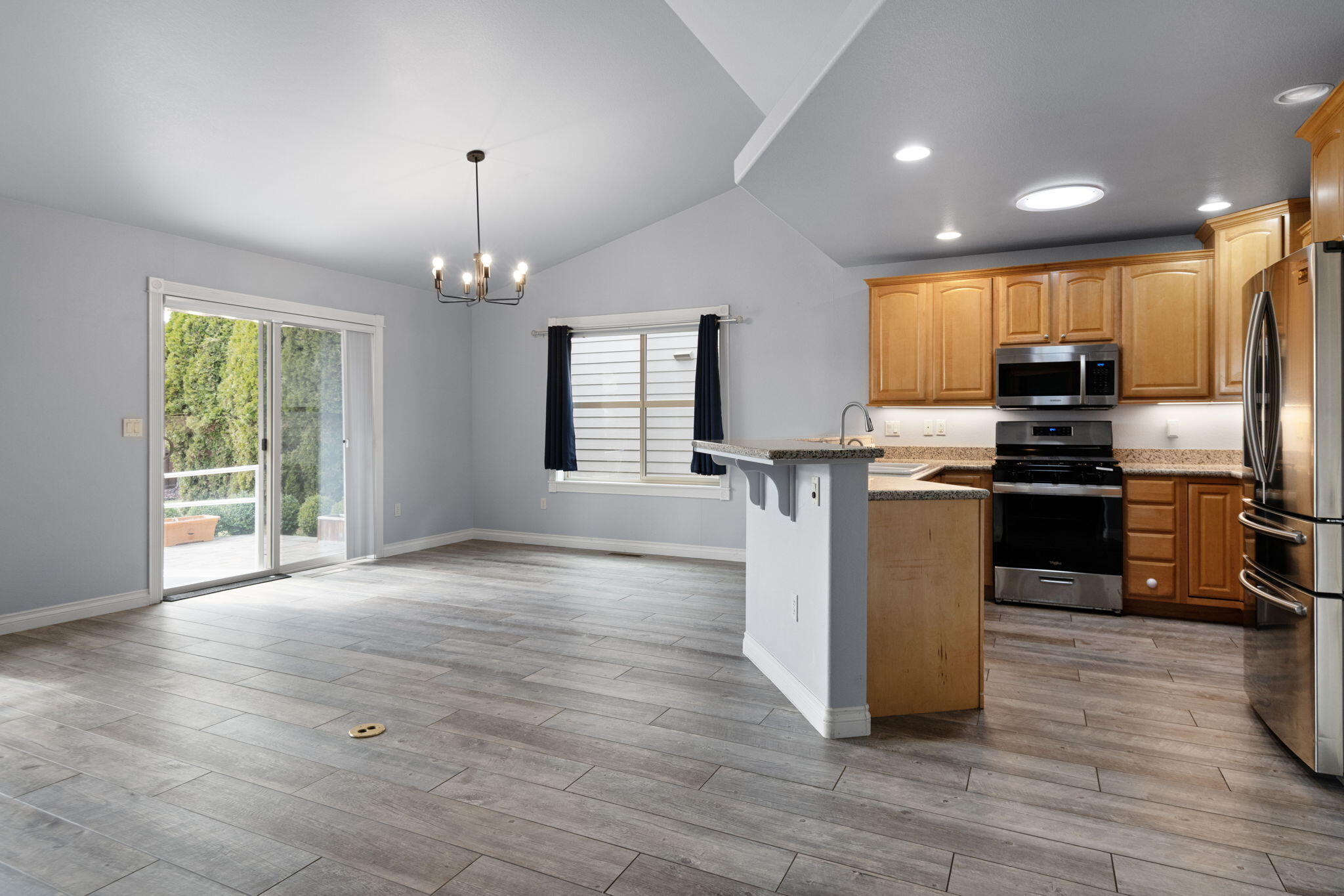 1736 NW Nickernut Place