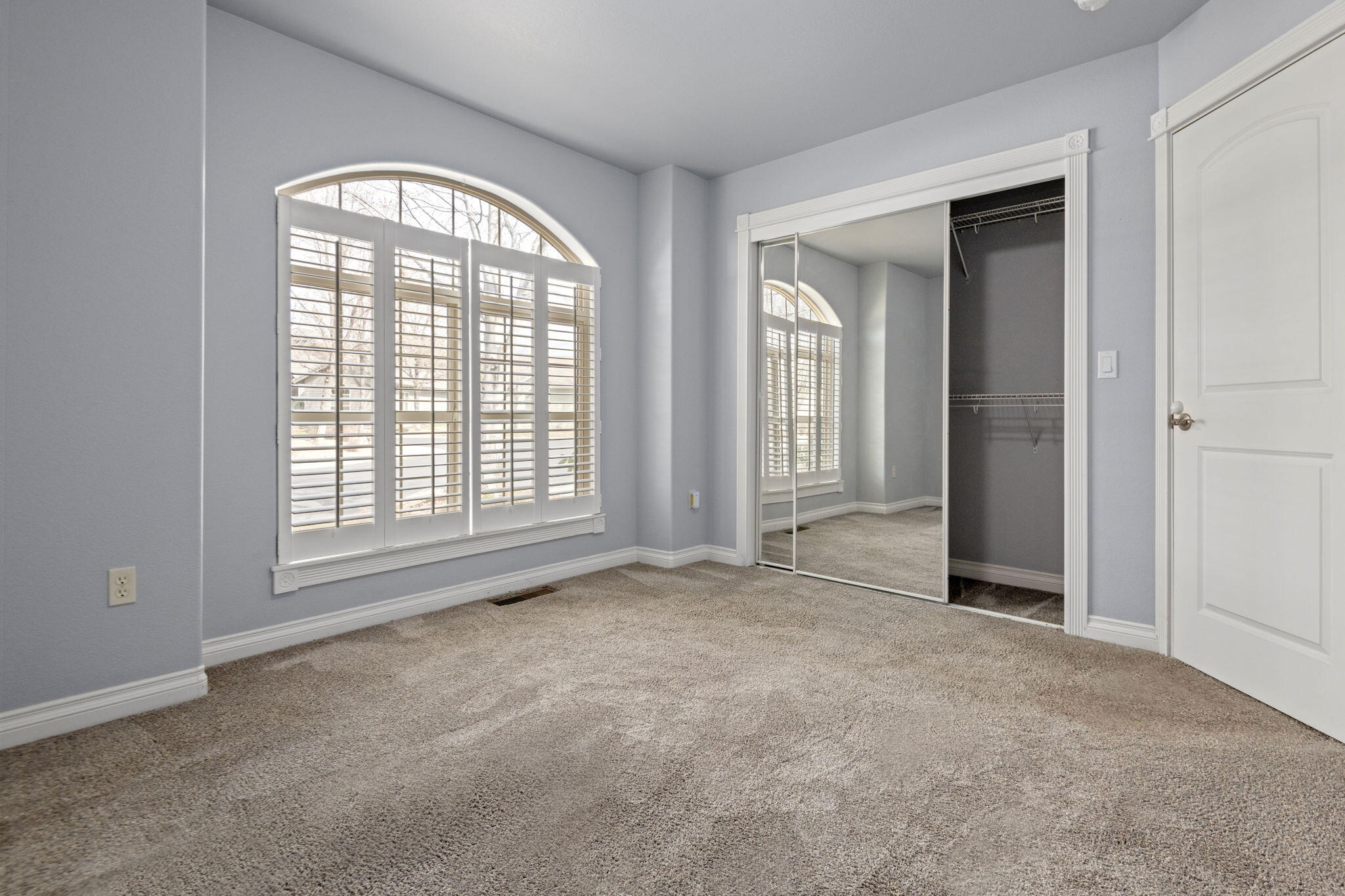 1736 NW Nickernut Place