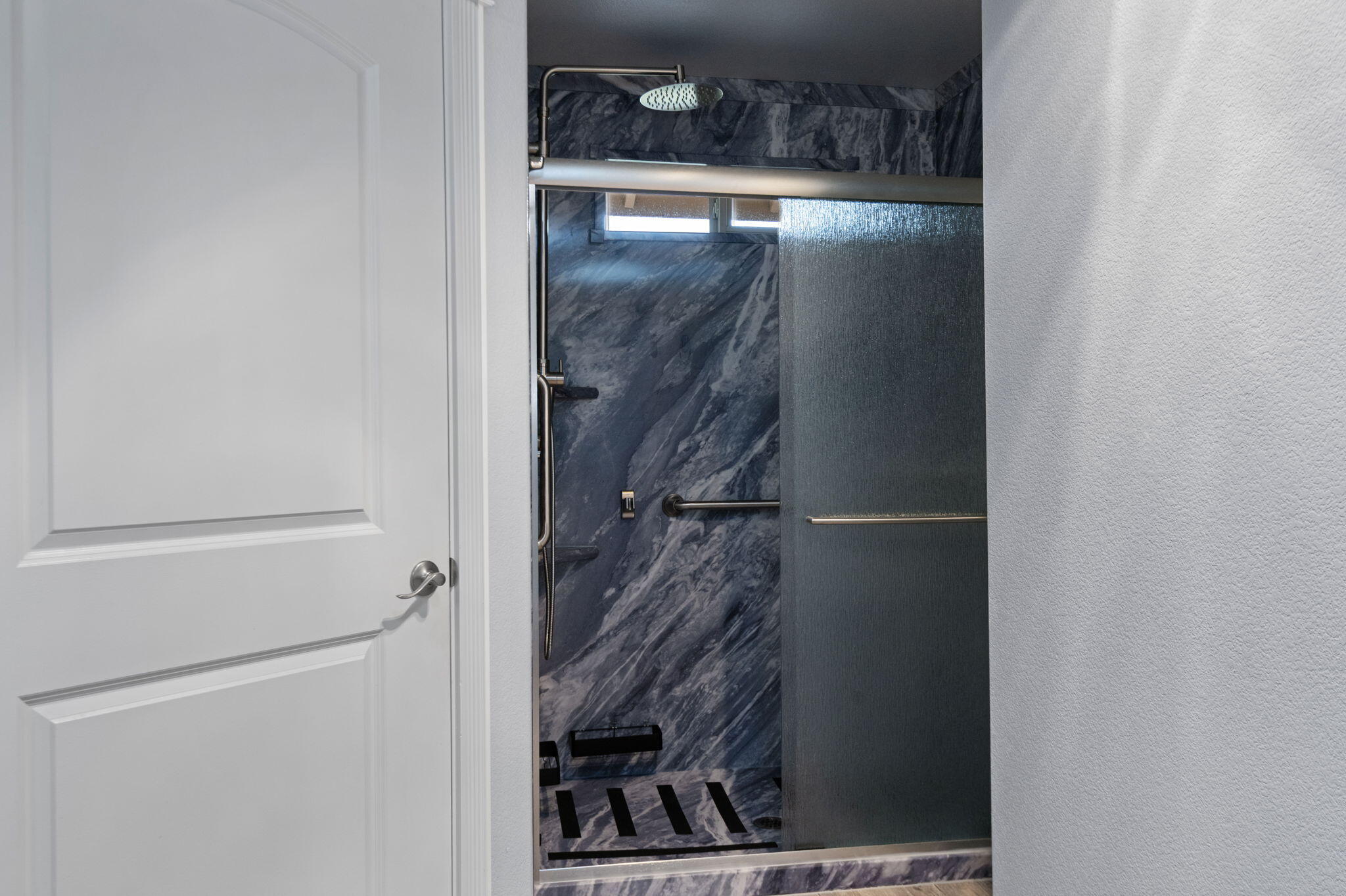 1736 NW Nickernut Place