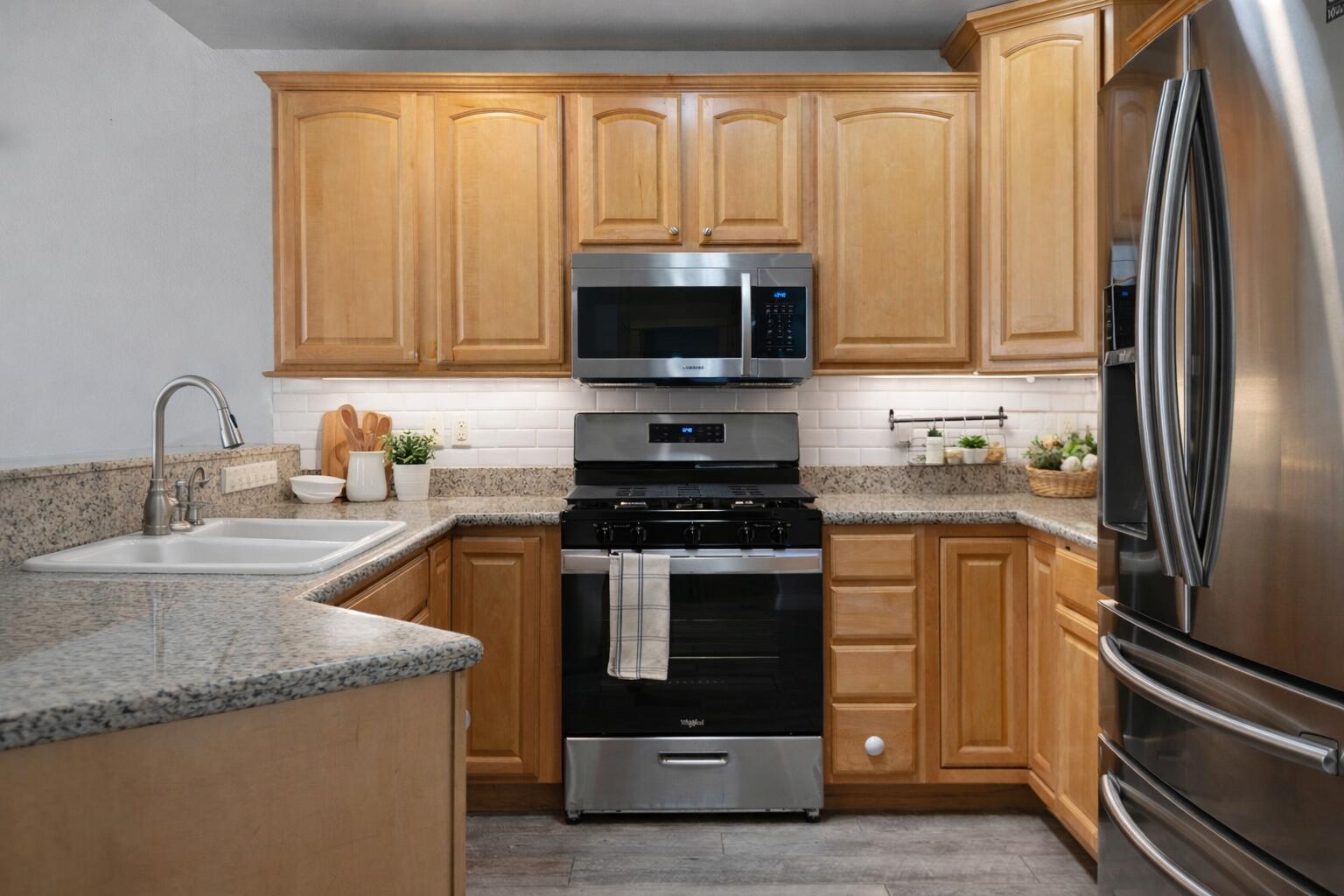 1736 NW Nickernut Place