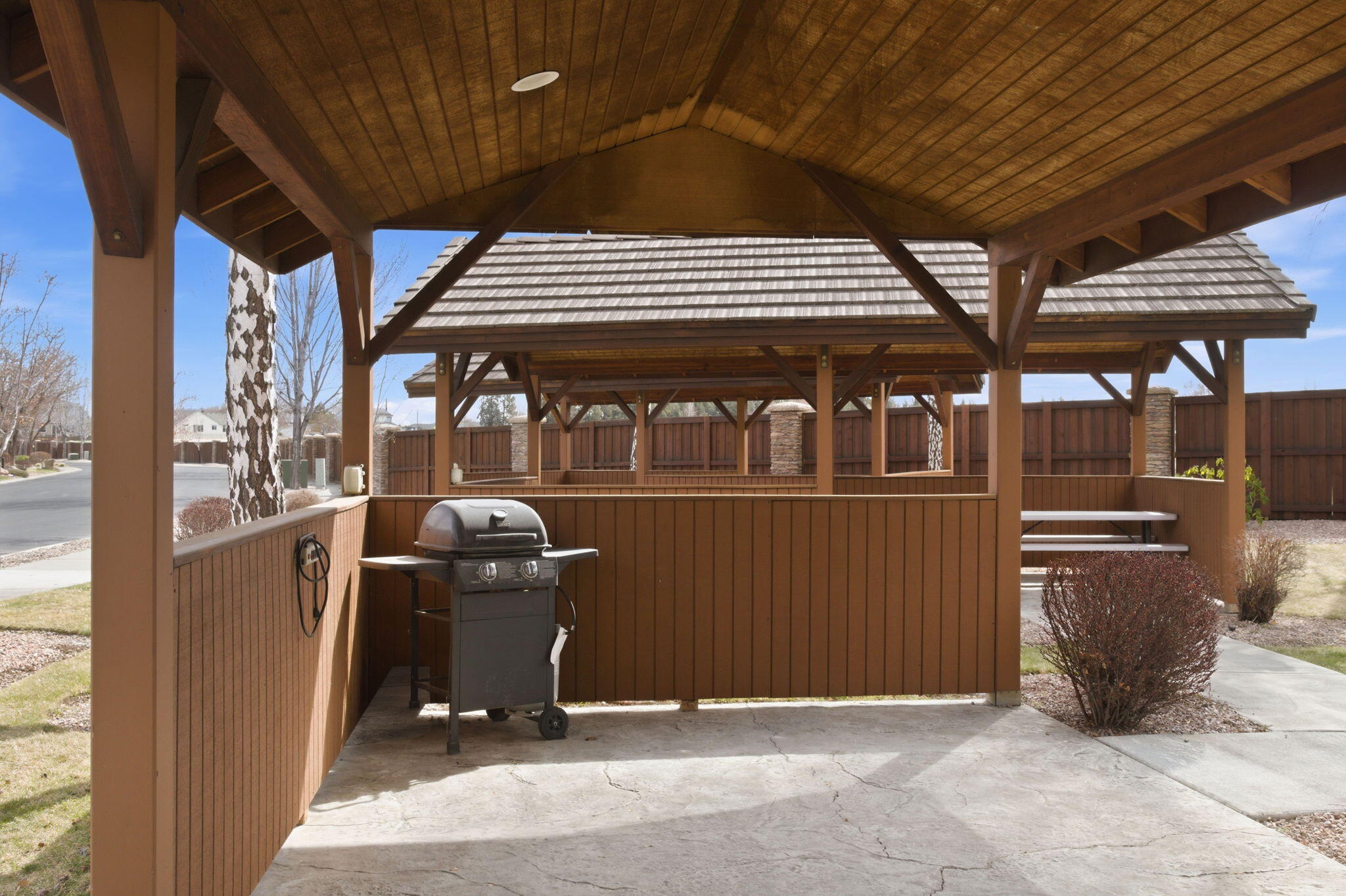 1736 NW Nickernut Place