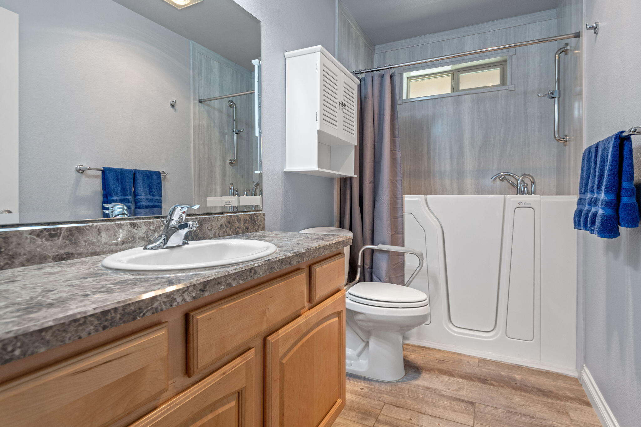 1736 NW Nickernut Place