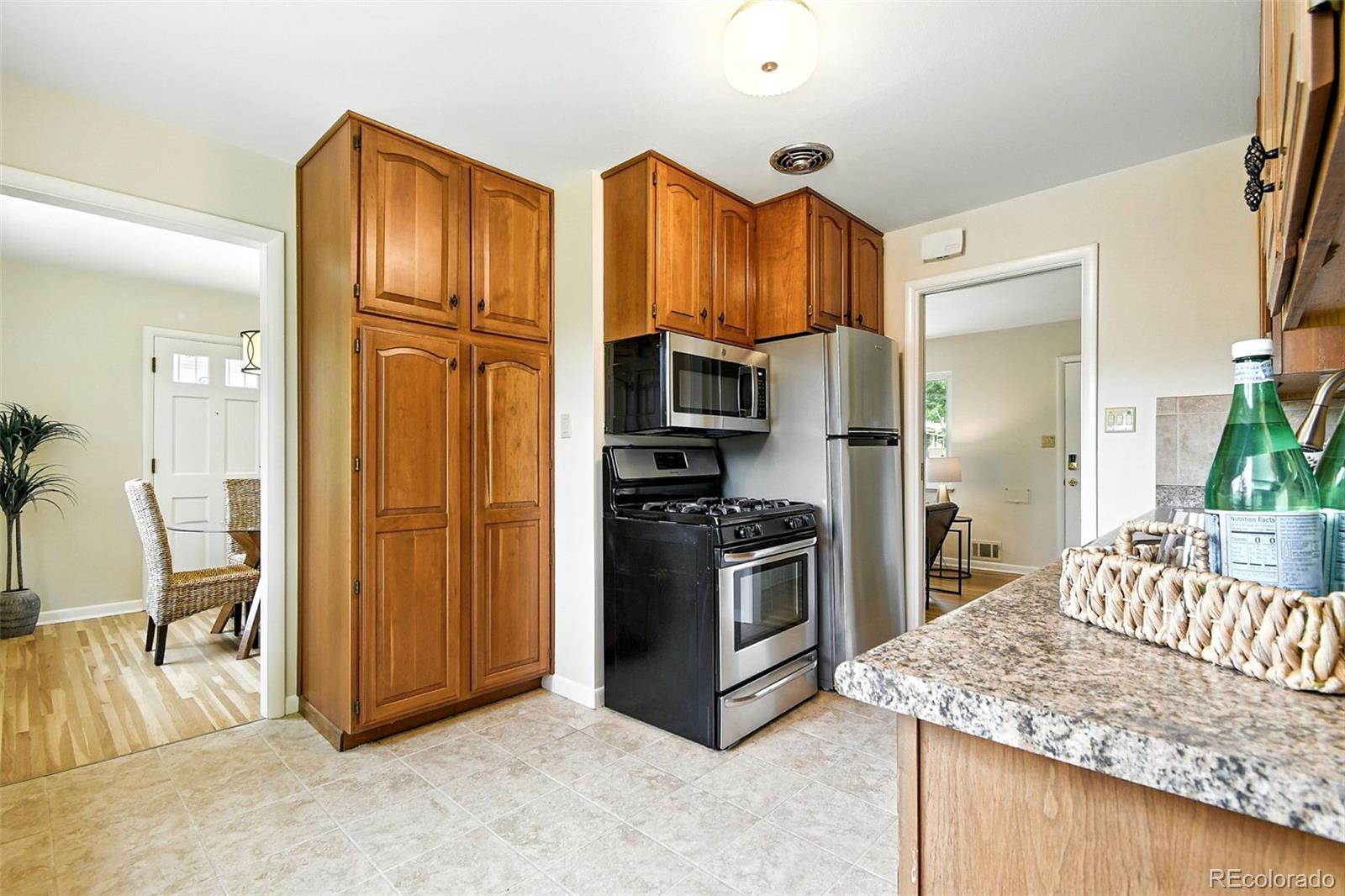 5503 E Utah Place