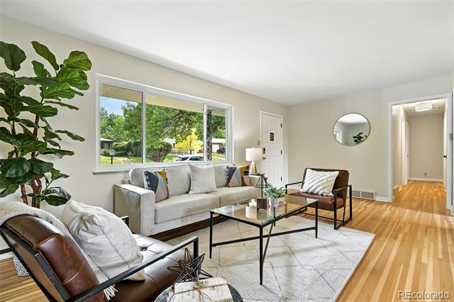 5503 E Utah Place