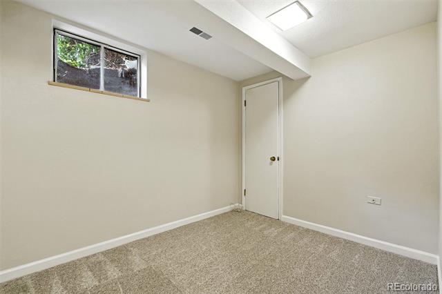 5503 E Utah Place