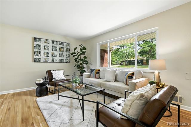 5503 E Utah Place