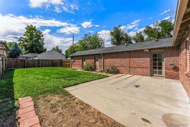 1097 Leyden Street