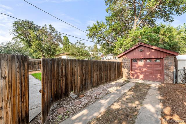 1212 Cherry Street
