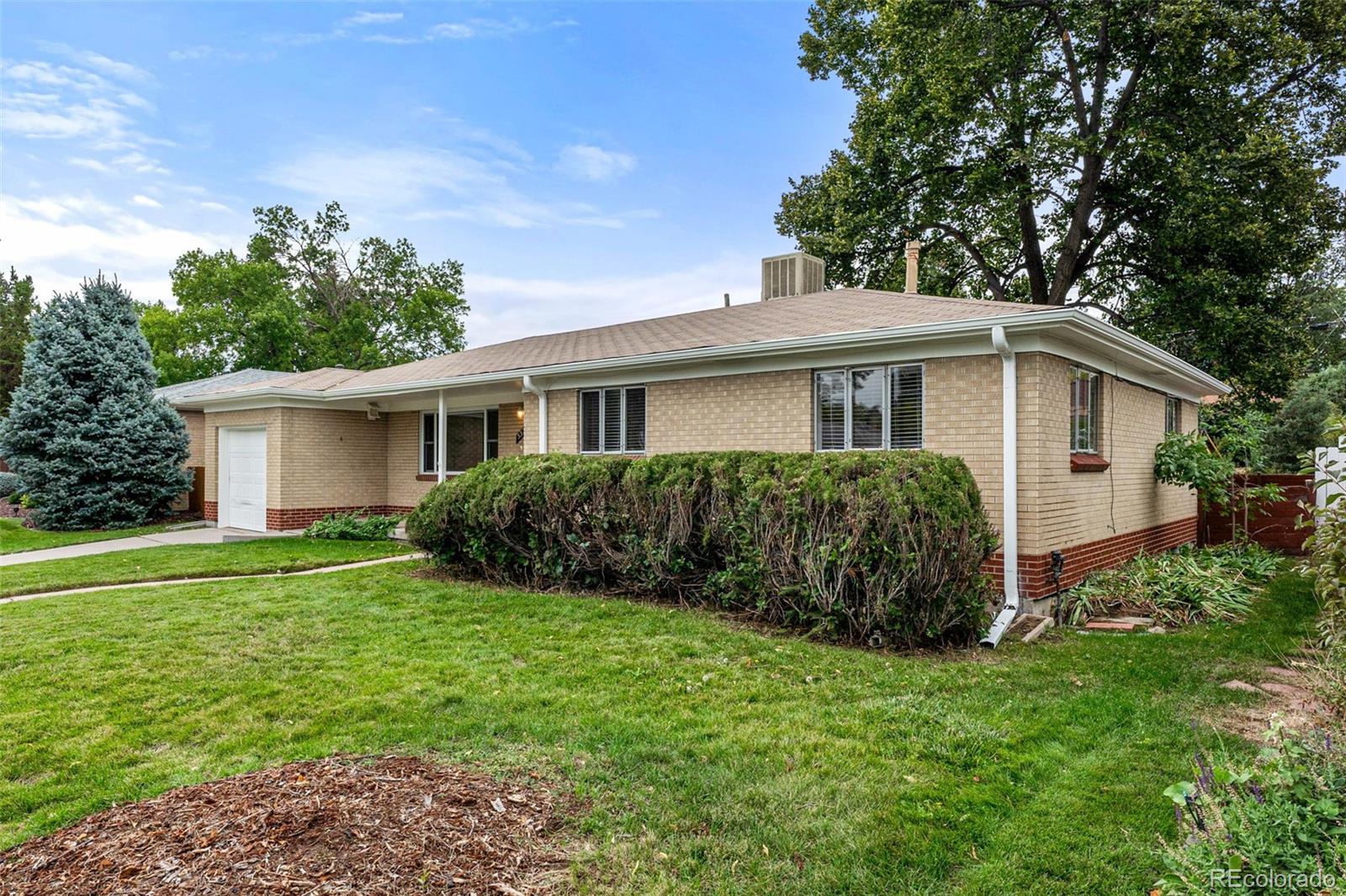 5322 E Colorado Avenue