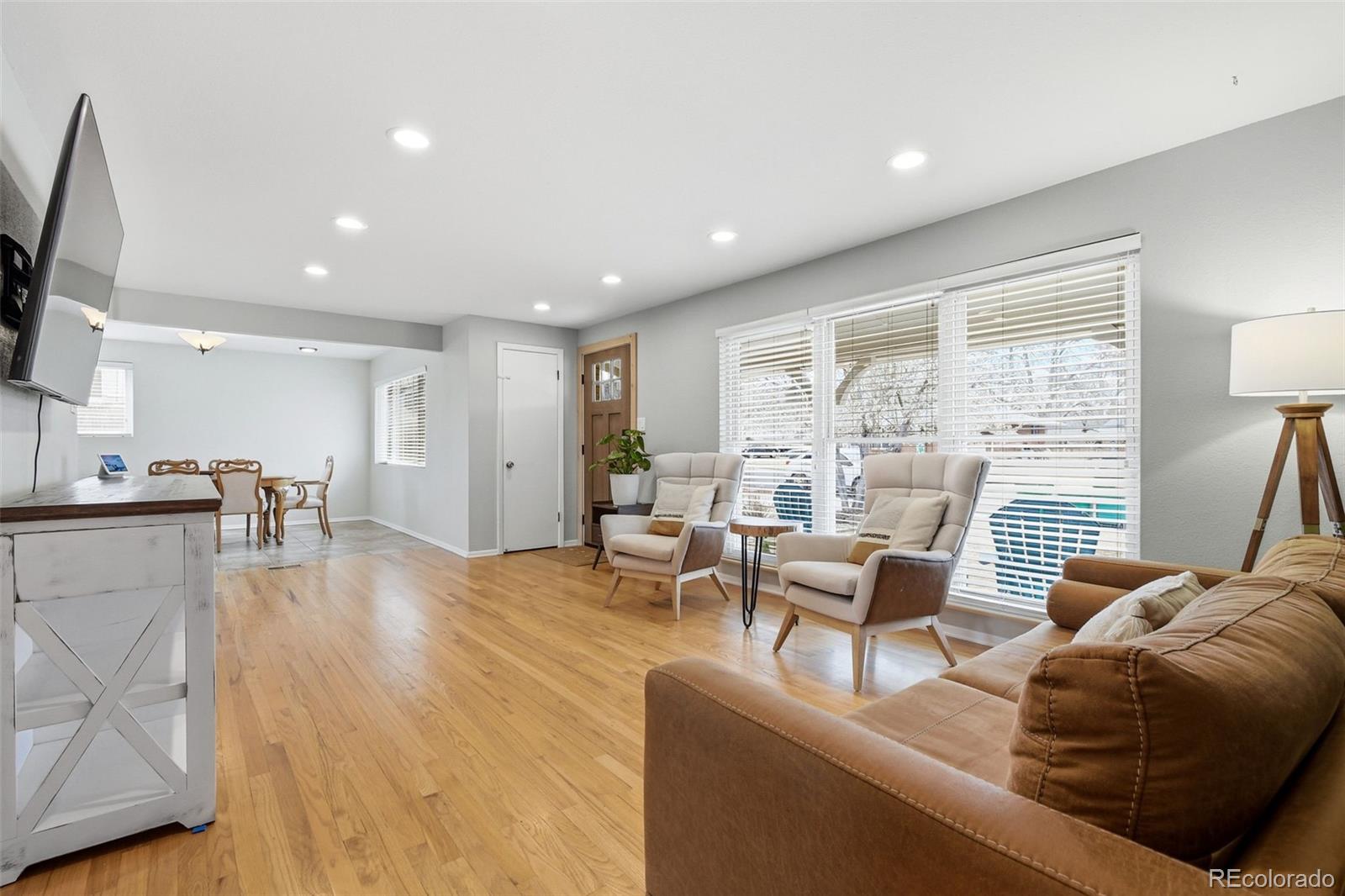 7270 S Pennsylvania Street