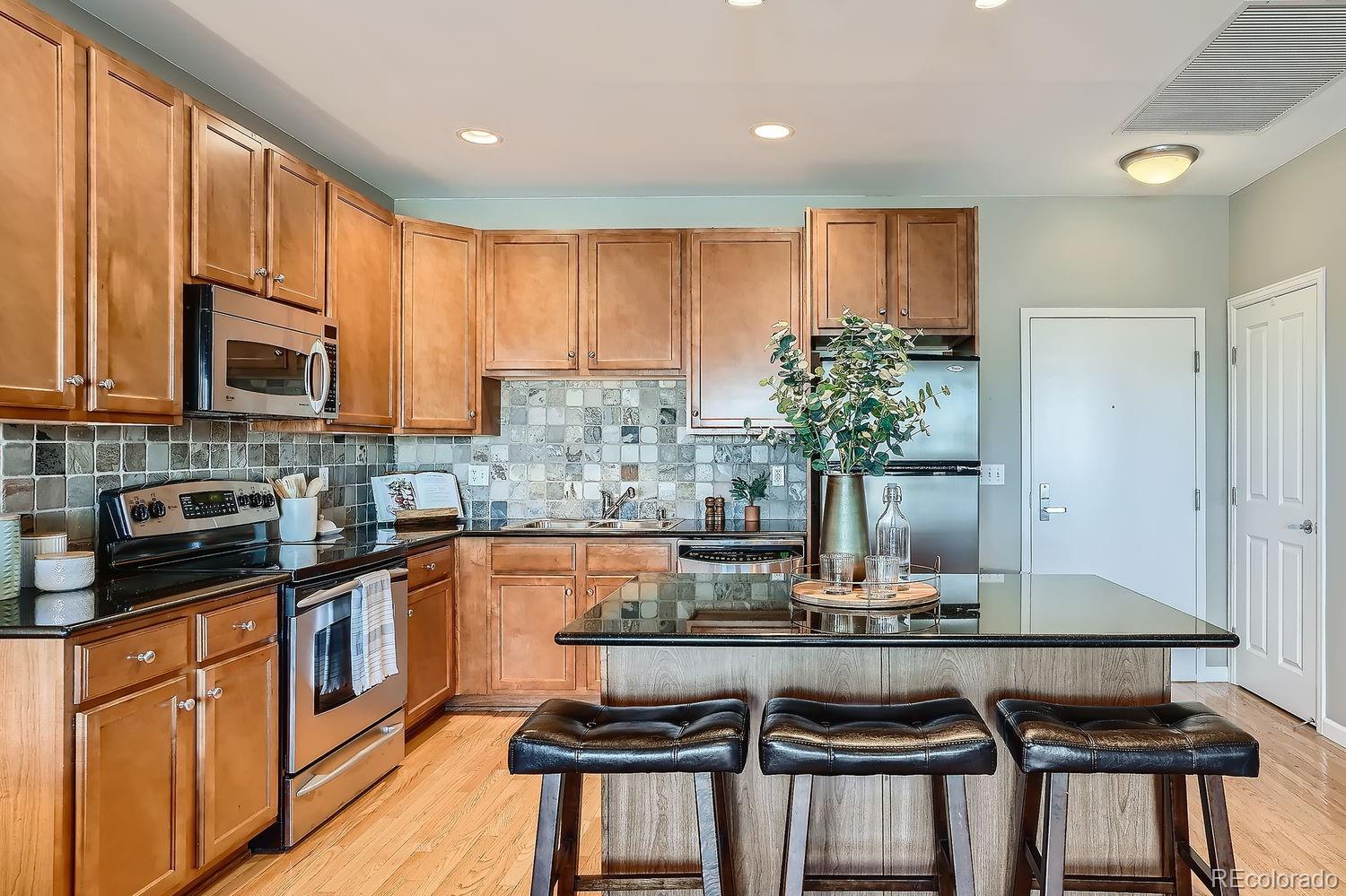 1950 N Logan Street Unit: 807