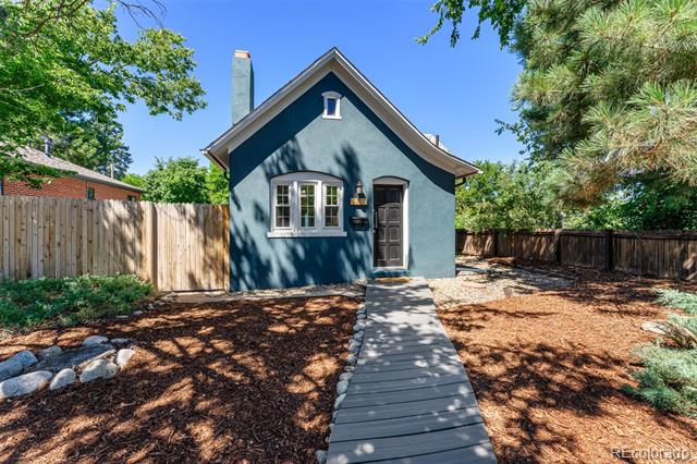 1445 Niagara Street