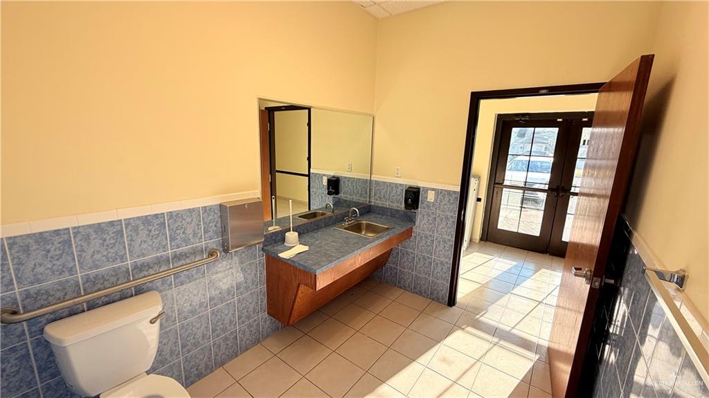 1112 E Griffin Parkway