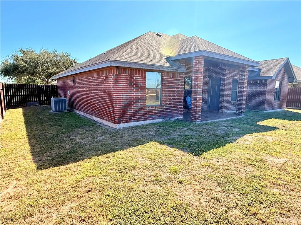 11215 N 32nd Lane, McAllen
