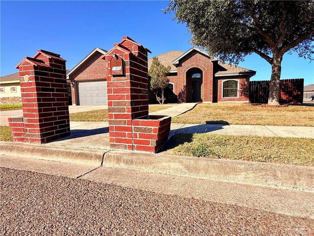 11215 N 32nd Lane, McAllen