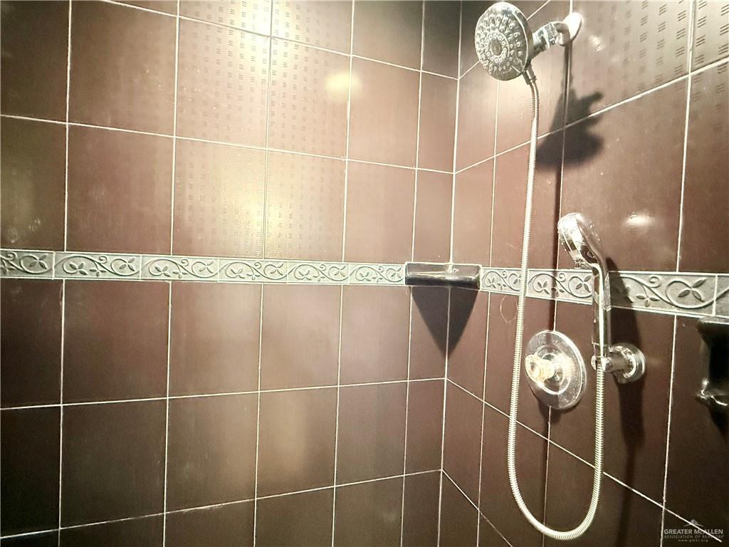 11215 N 32nd Lane, McAllen