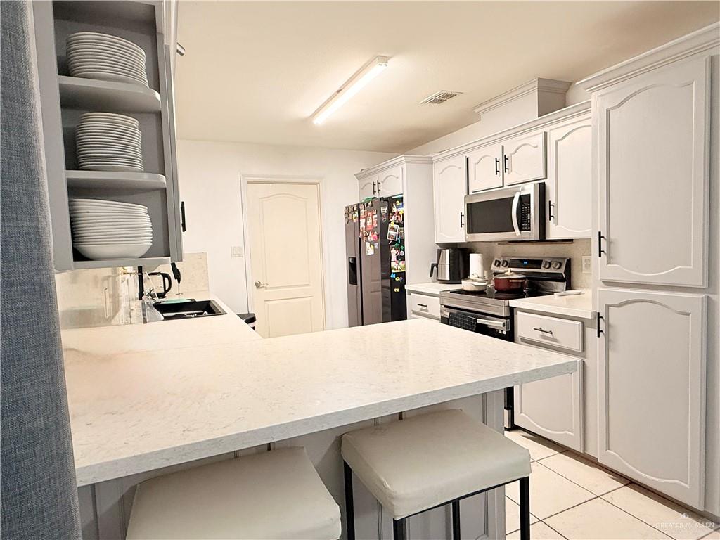 1011 W Douglas Street