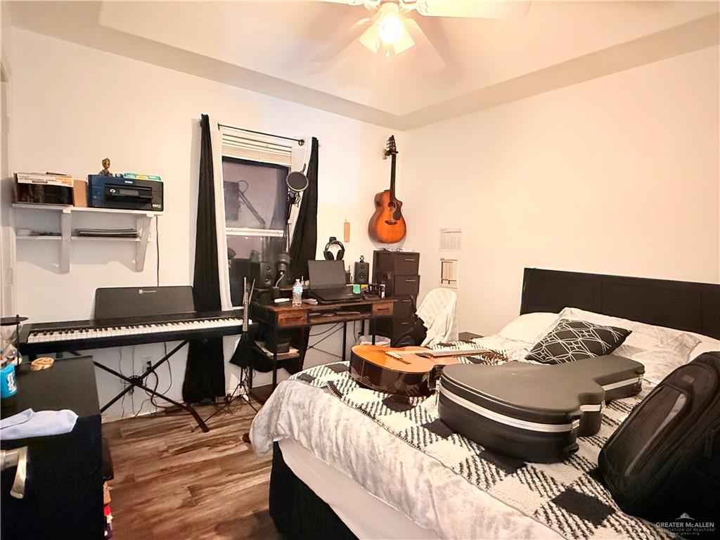 1011 W Douglas Street