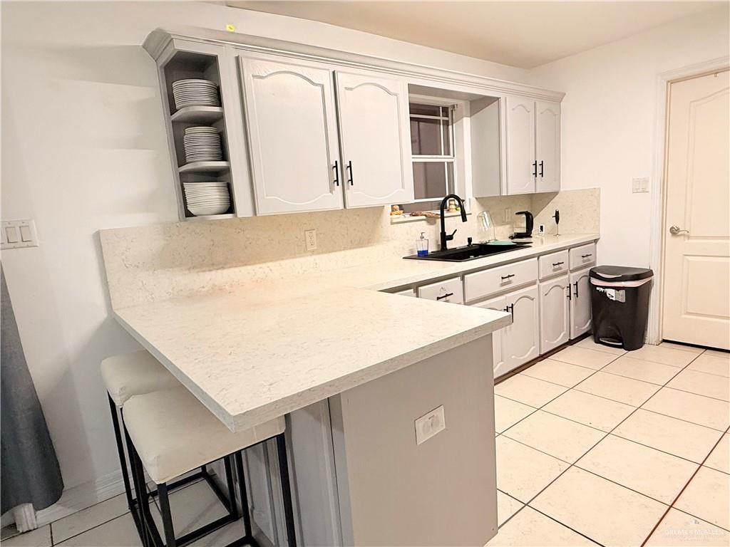 1011 W Douglas Street