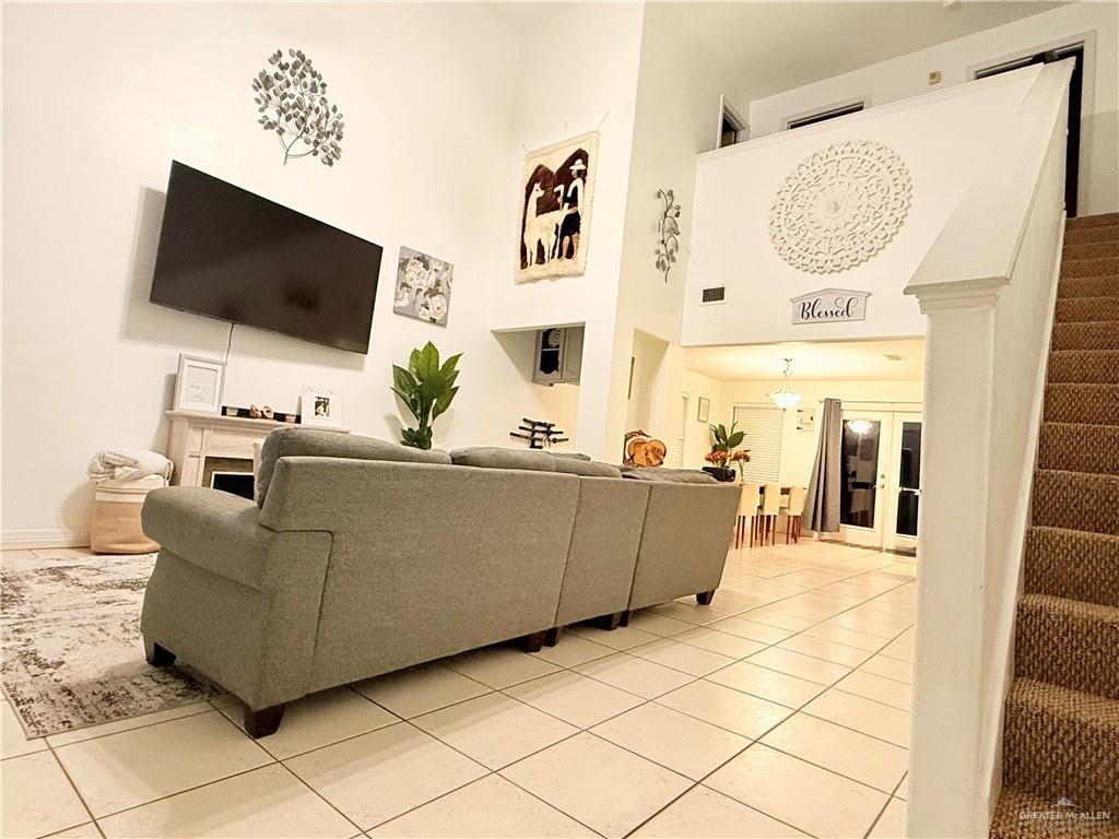 1011 W Douglas Street