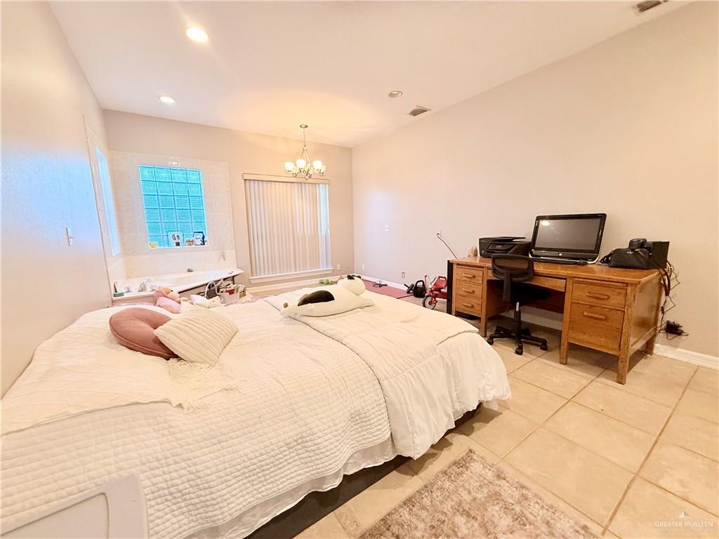 3300 Loyola Avenue, McAllen