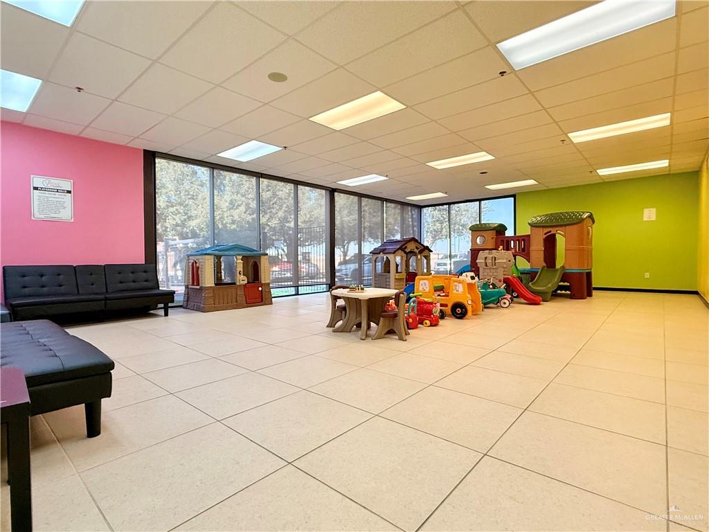 813 Travis Street # 207