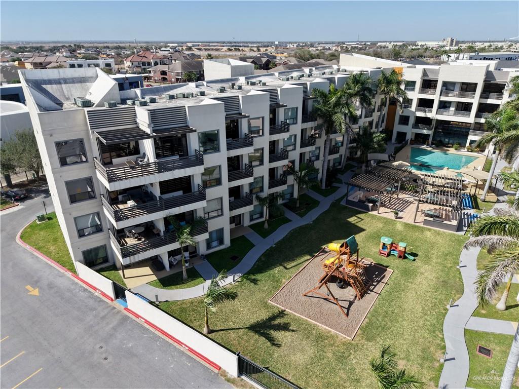 813 Travis Street # 219