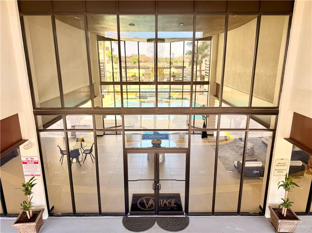 813 Travis Street # 219