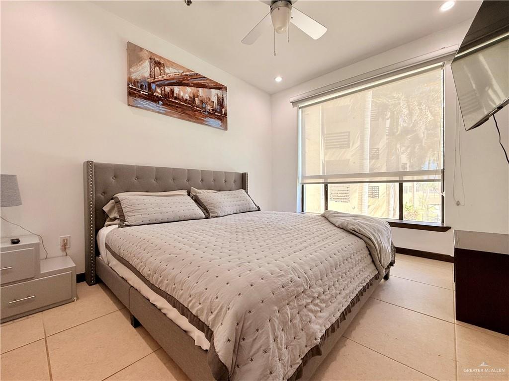 813 Travis Street # 219