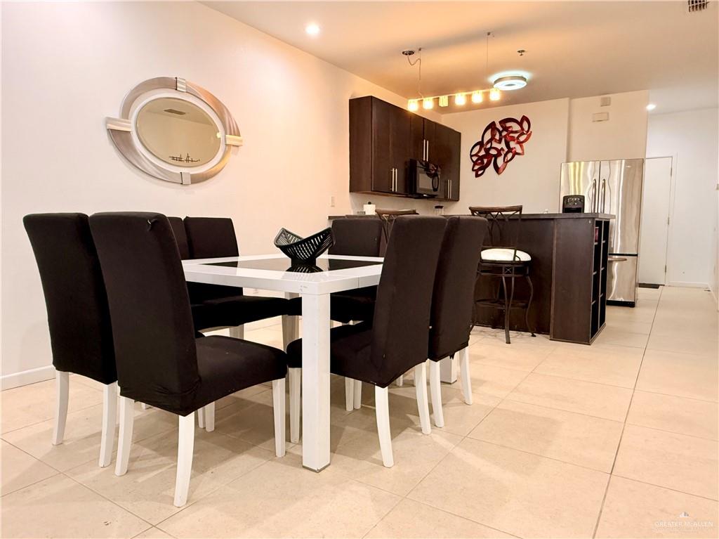 813 Travis Street # 219