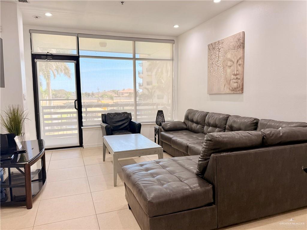 813 Travis Street # 219