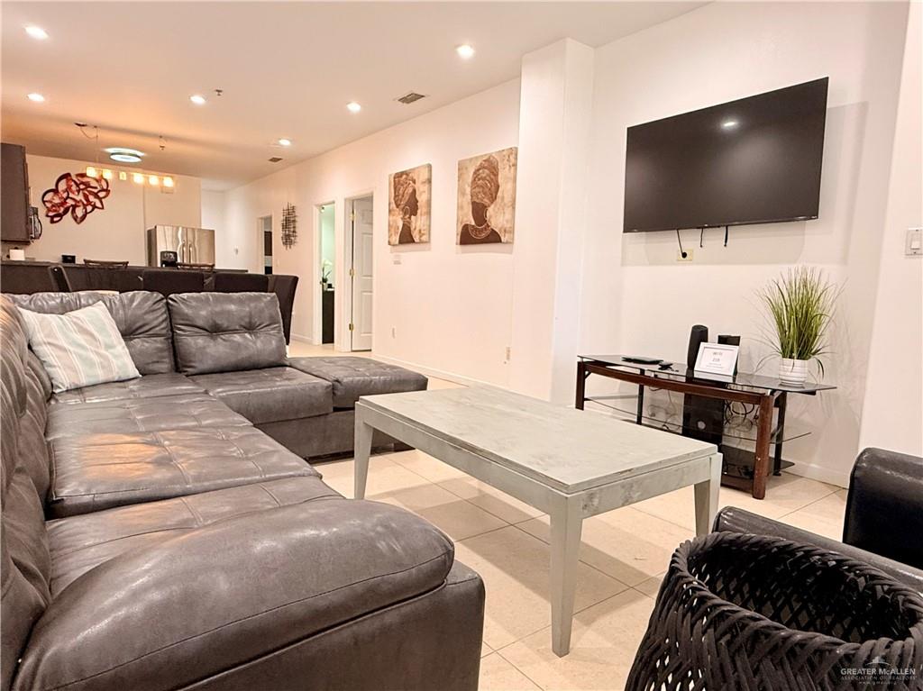 813 Travis Street # 219