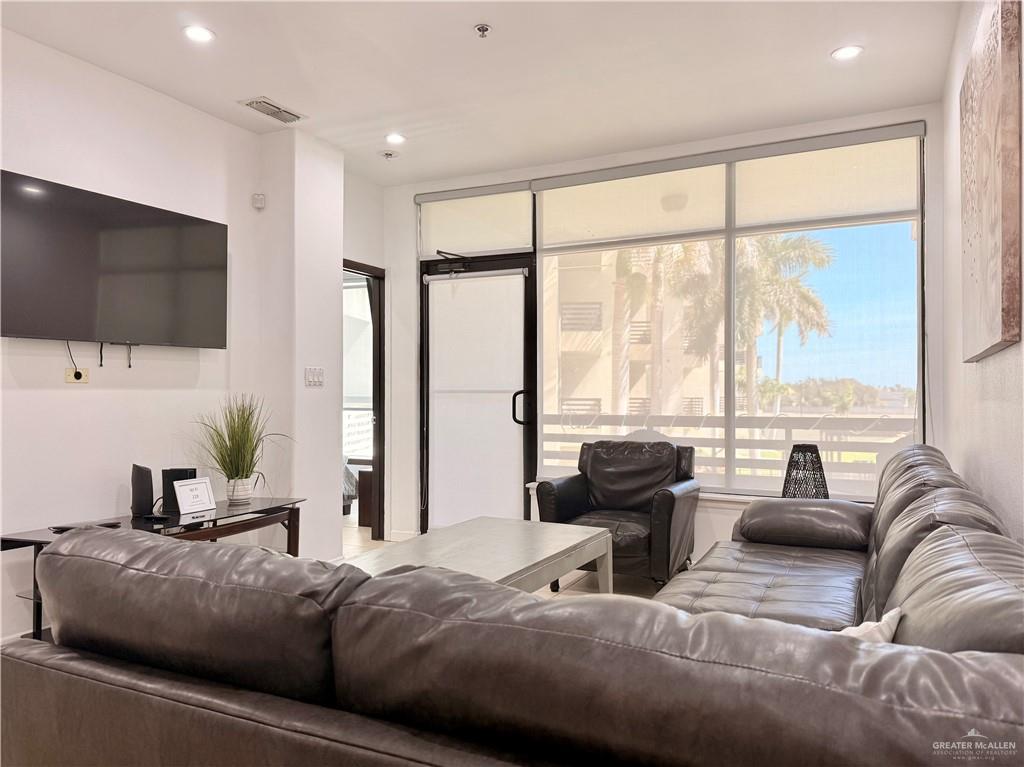 813 Travis Street # 219