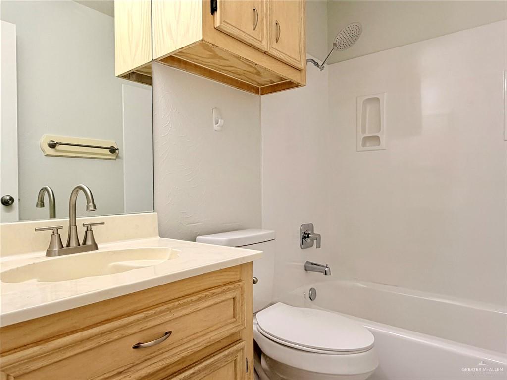 2505 W Sandpiper Avenue, McAllen