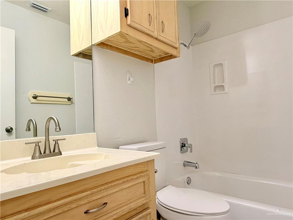 2505 W Sandpiper Avenue, McAllen