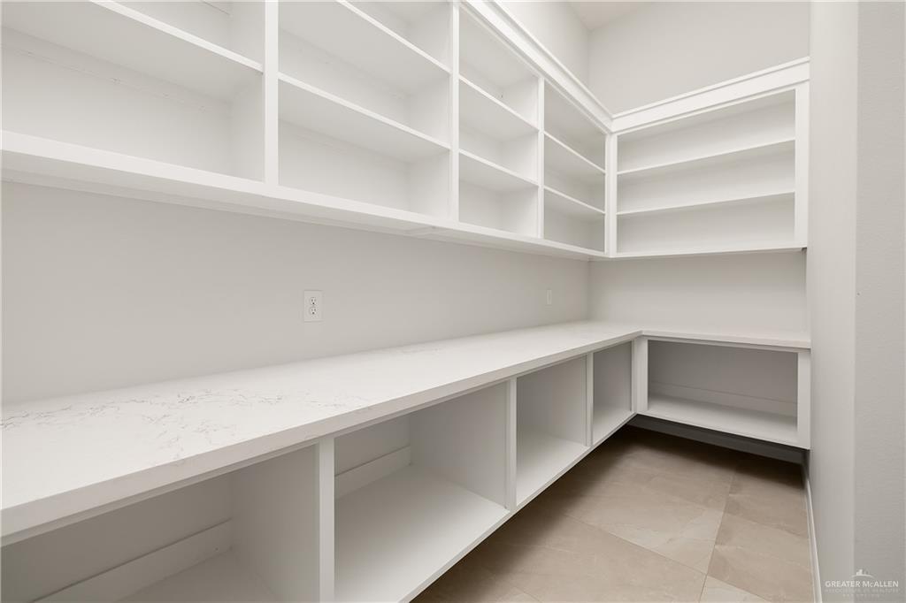 9906 N 23rd Lane, McAllen
