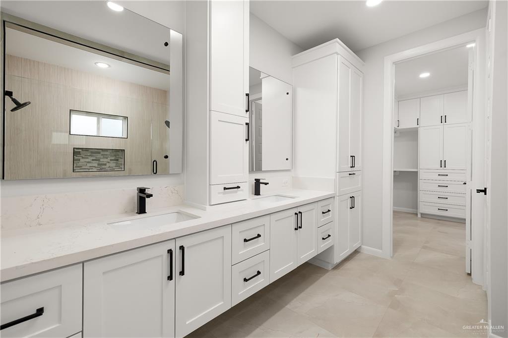 9906 N 23rd Lane, McAllen
