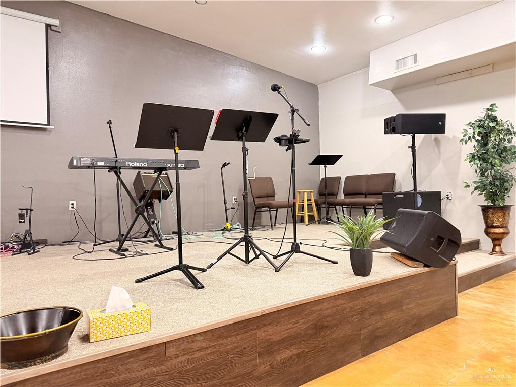 25783 Fm 506 Highway