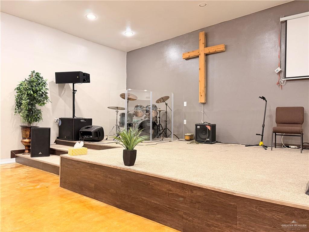 25783 Fm 506 Highway