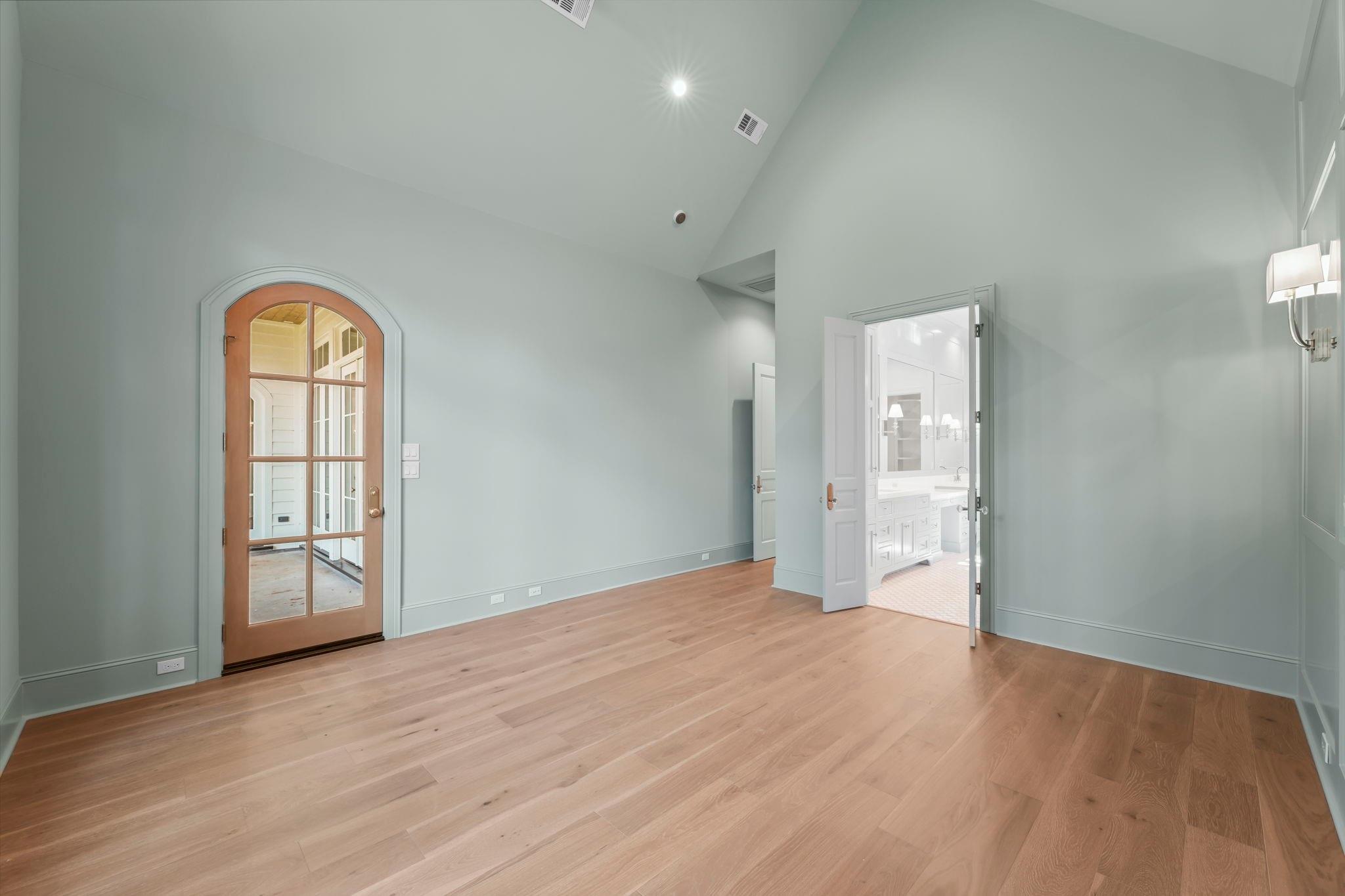 5 Hollymead Drive