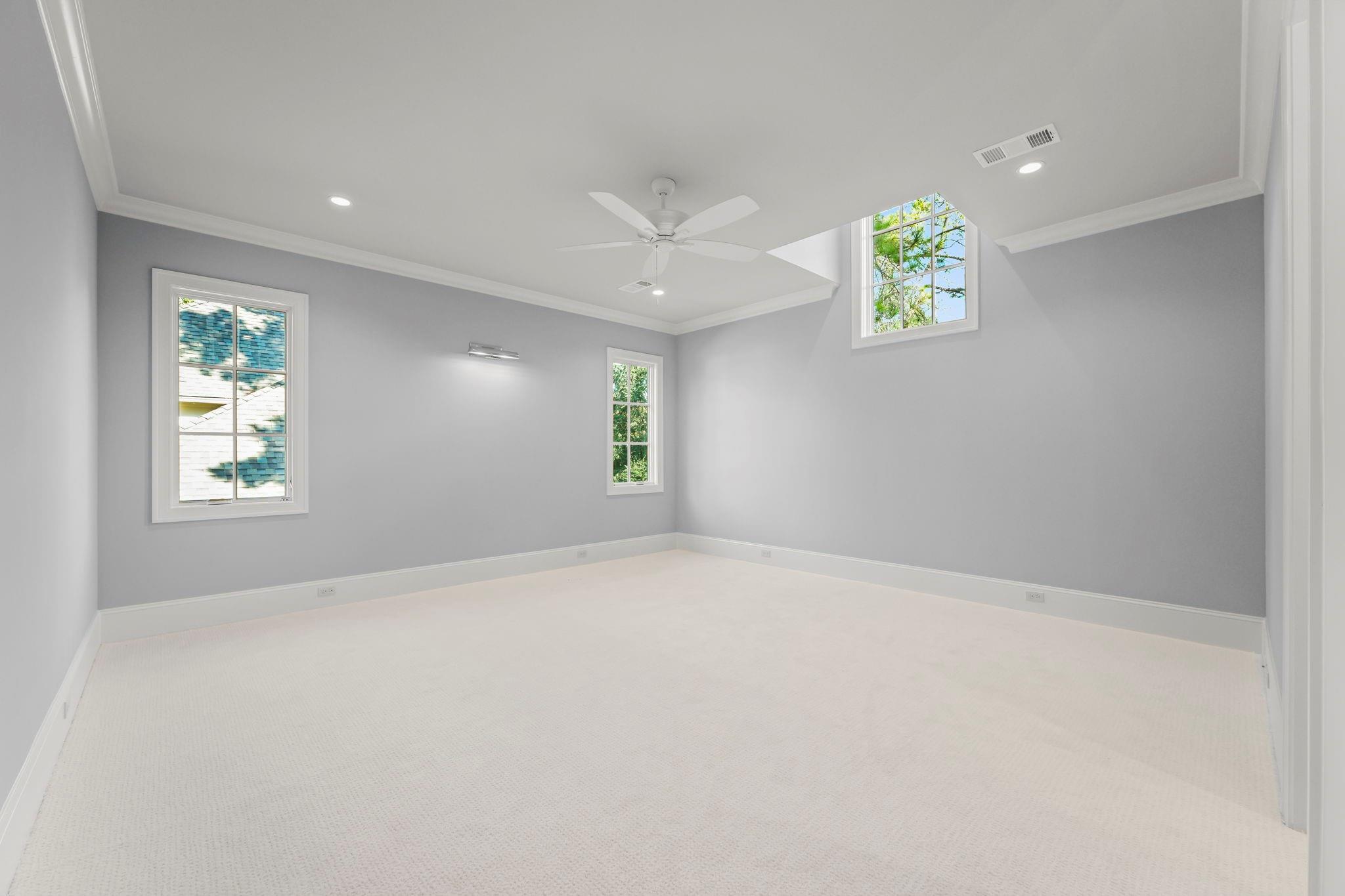 5 Hollymead Drive