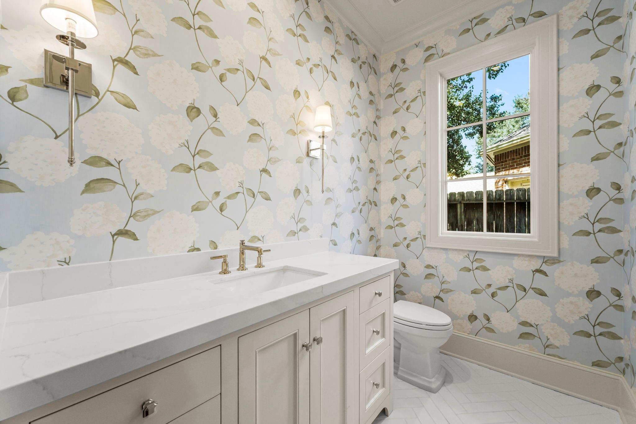 5 Hollymead Drive