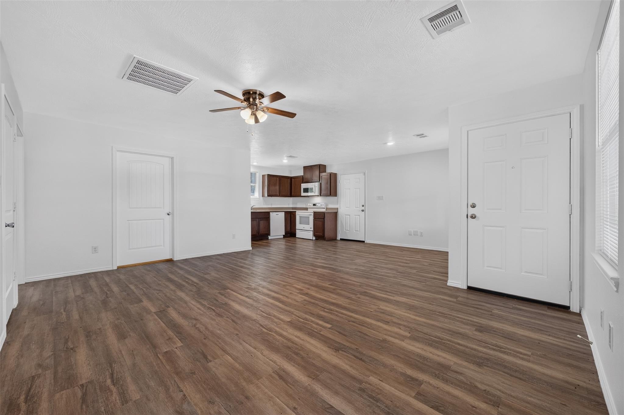 1122 Cedar Creek Drive