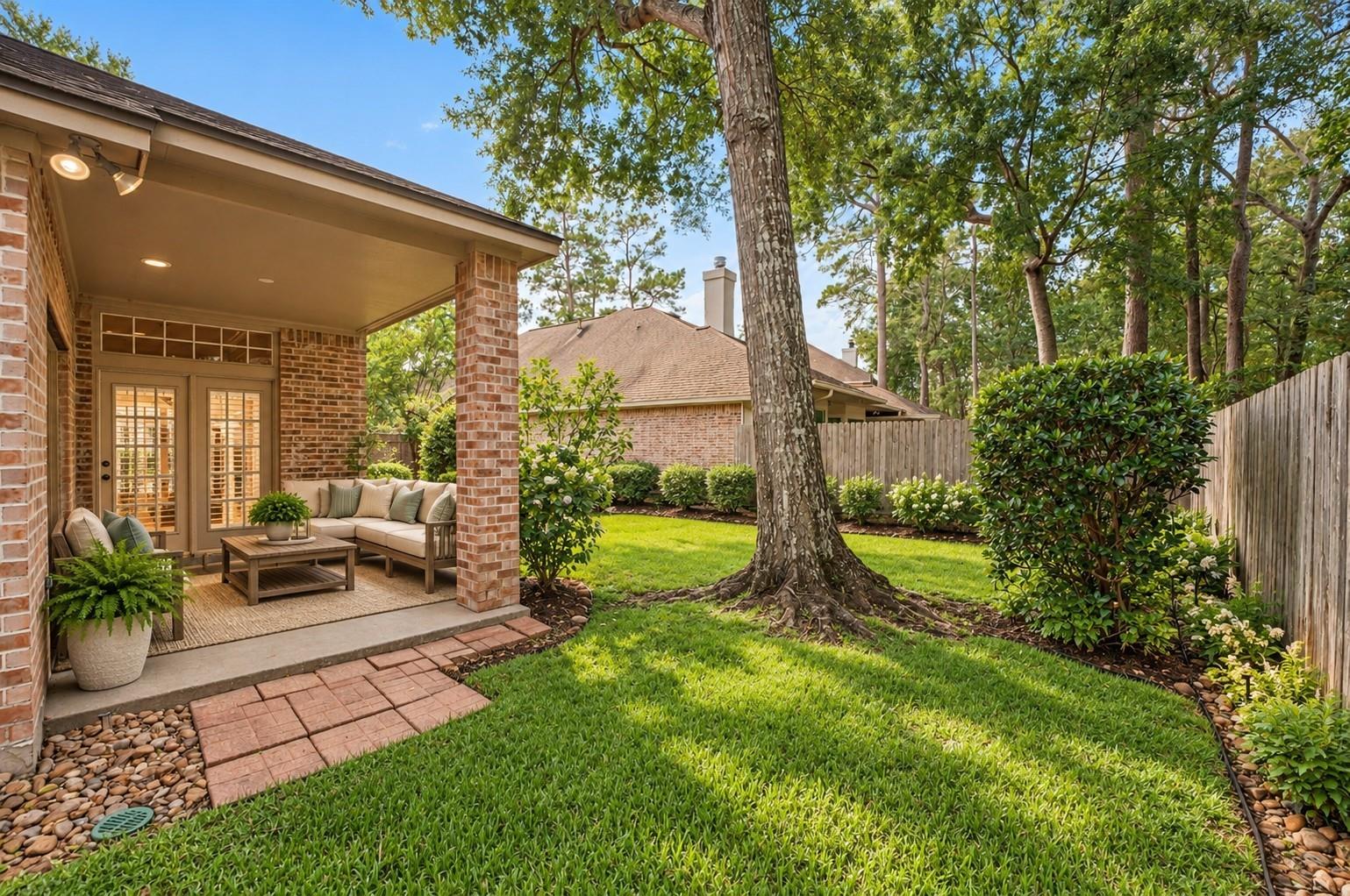 30 N Castlegreen Circle