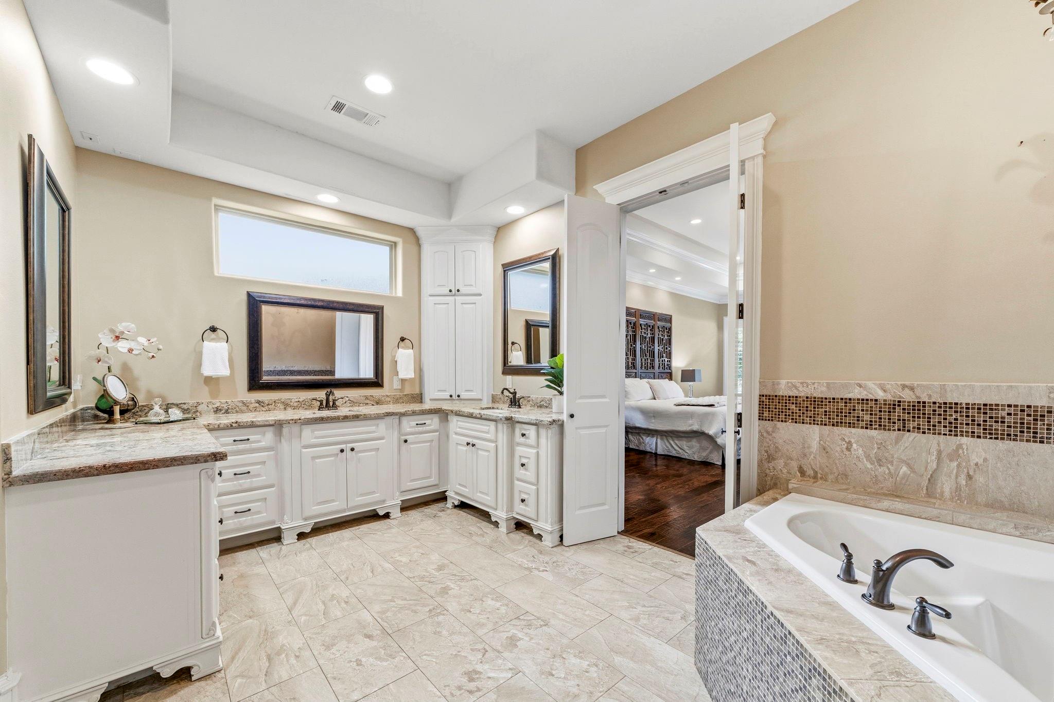 27402 Jacobs Path Lane