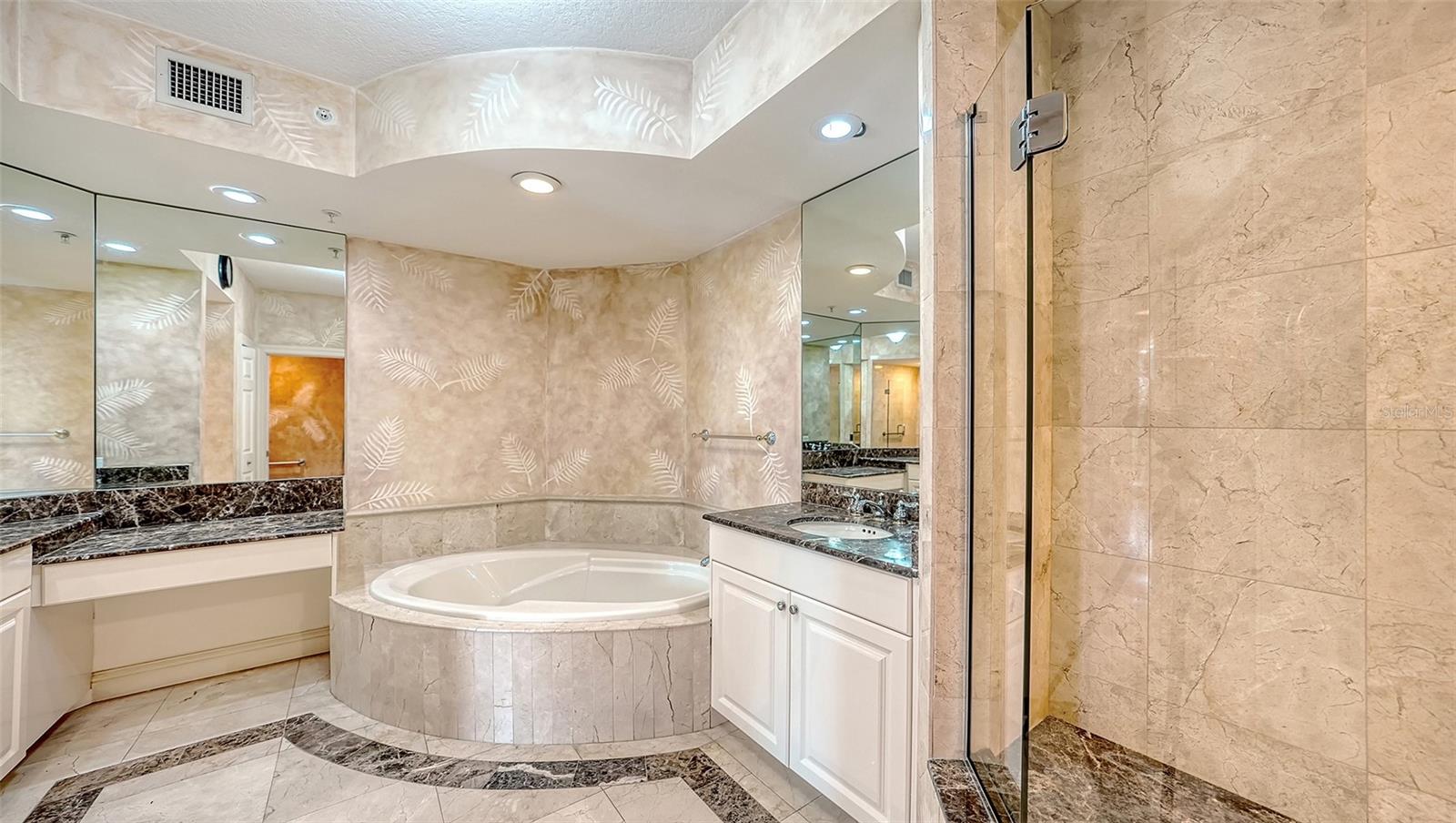 401 N POINT RD #301