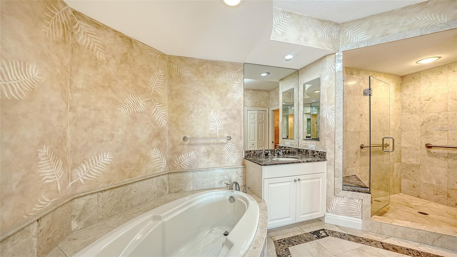 401 N POINT RD #301