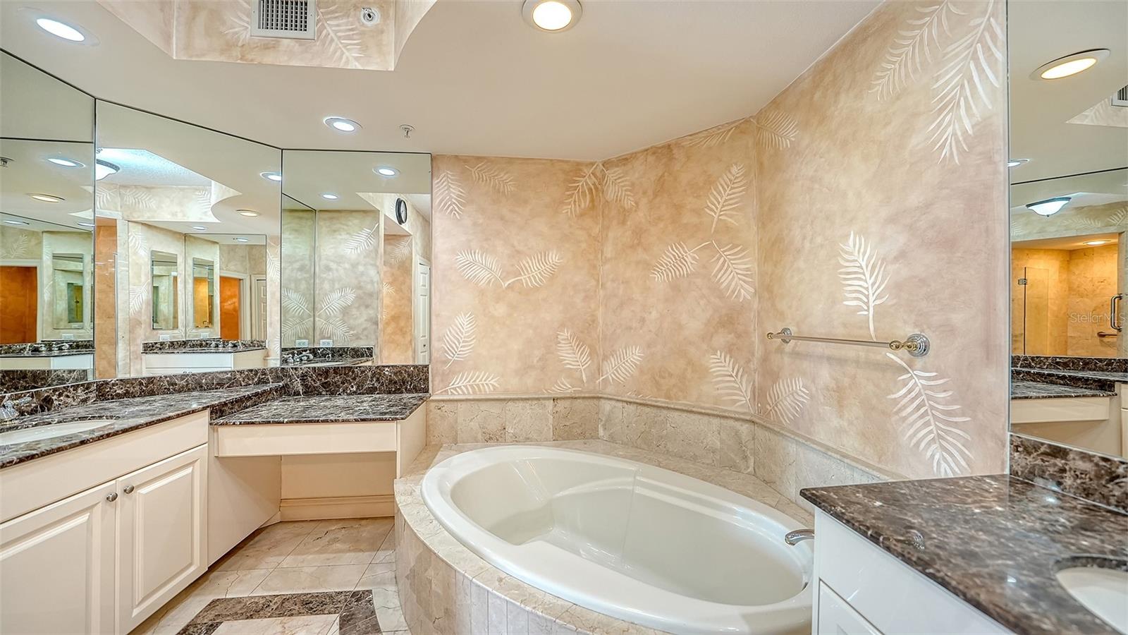 401 N POINT RD #301