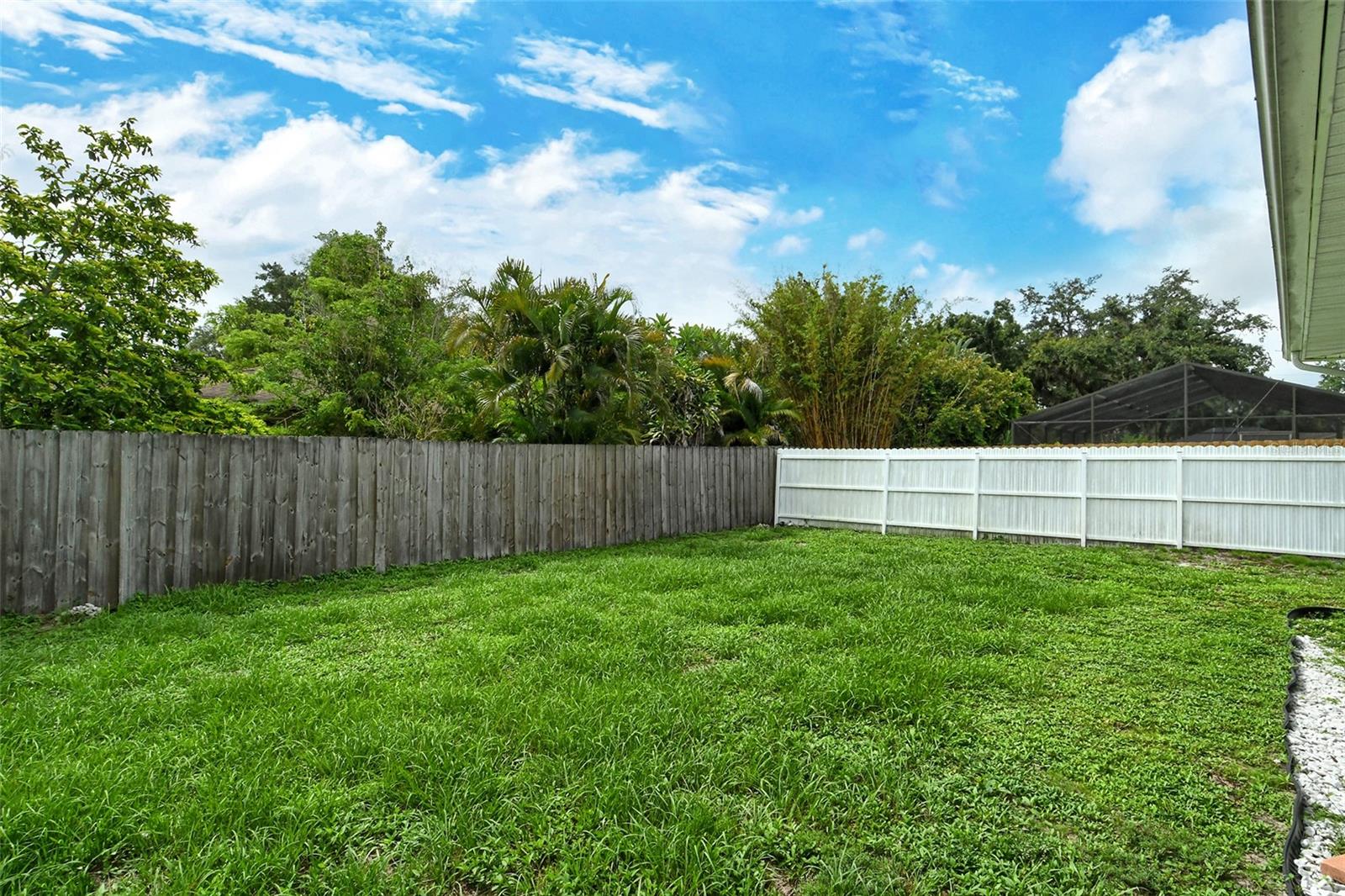 2480 MCGUFFY CIR