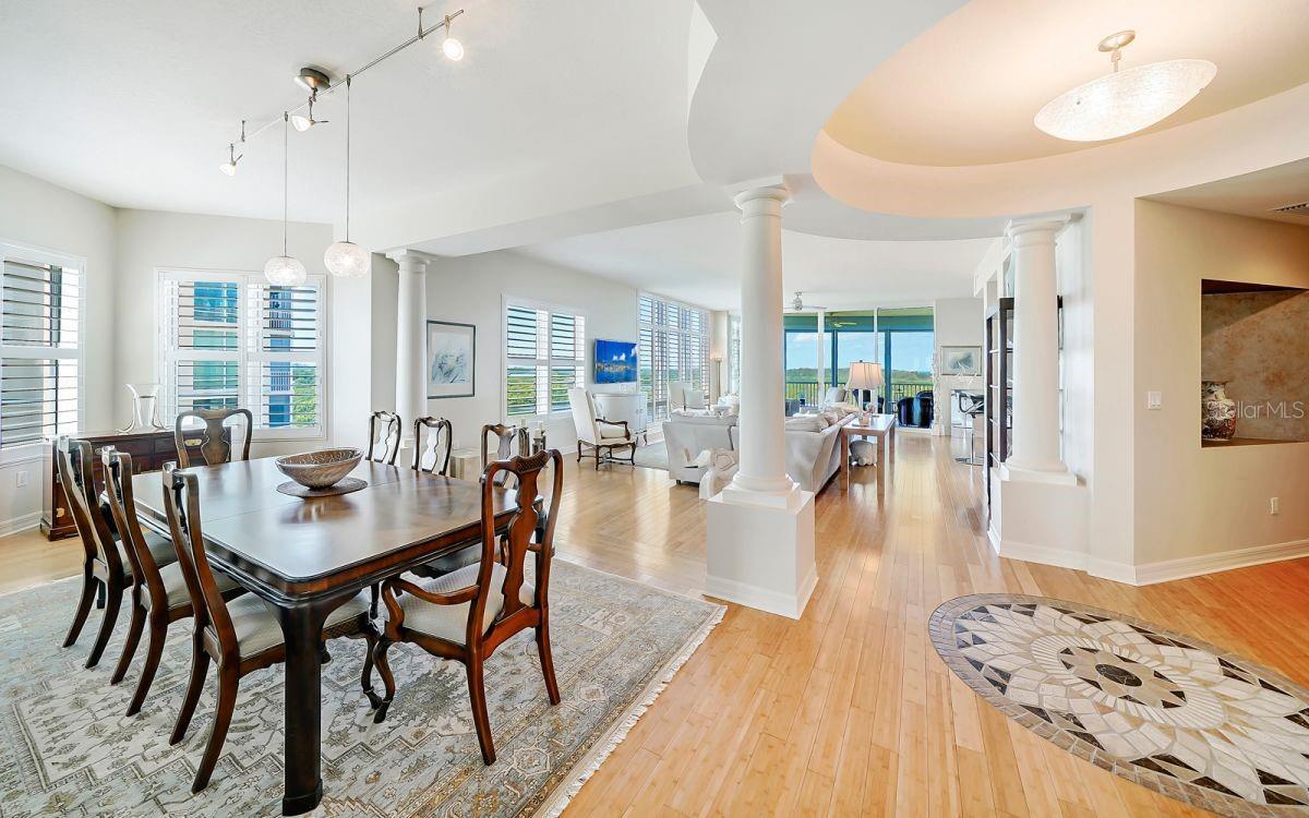 393 N POINT RD #801